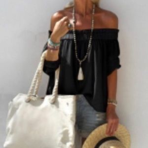 ✨SOLD✨Off the shoulder chiffon shirt